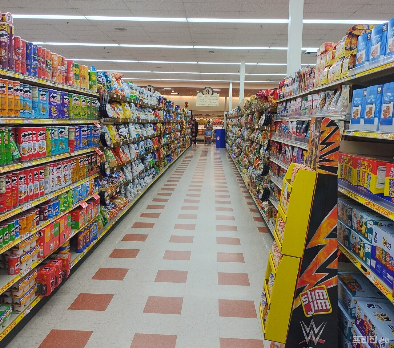 미 소비자심리 6개월 만에 반등…“관세 충격 완화됐지만 불안 여전” < 국제 < 기사본문 - 프리진뉴스